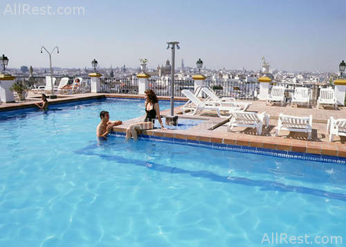 Tryp Macarena 6